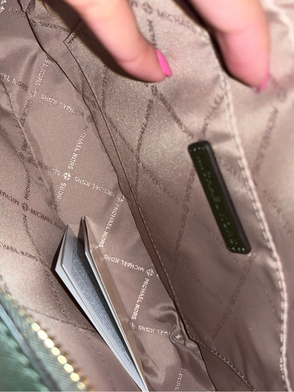 Michael Kors Olive Green JetSet Leather Crossbody Bag *NEW with Tags*